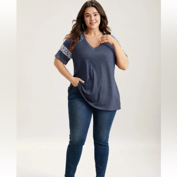 BloomChic Plus Size 3XL Ditsy Floral Colorblock Contrast Raglan Sleeve T-shirt - Picture 4 of 5